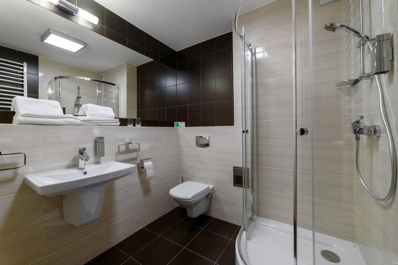 Ck Kalina Hotell Lądek-Zdrój Exteriör bild